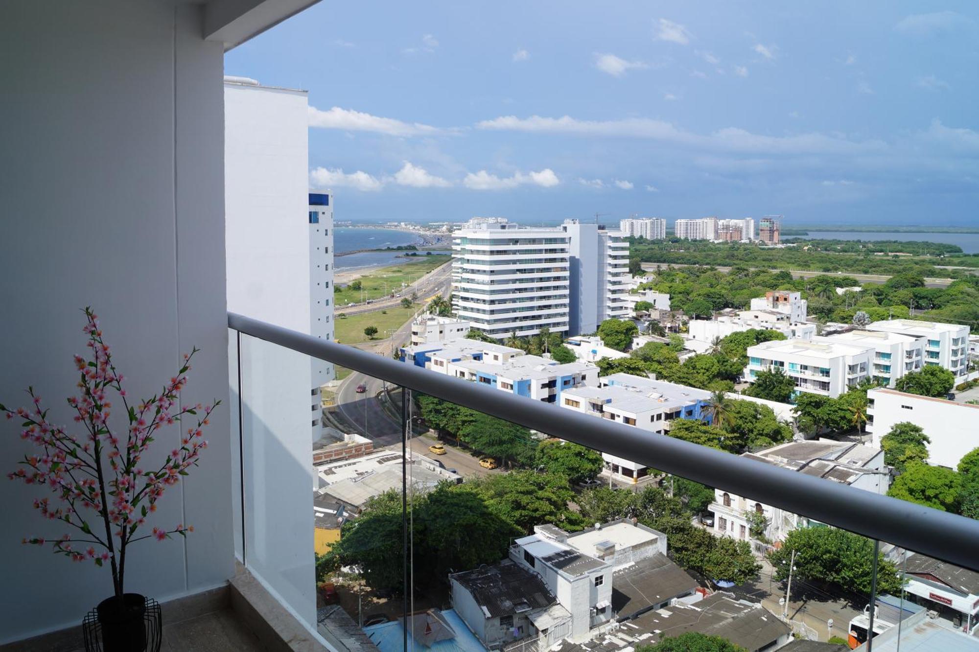 Aparta Crespo Aeropuerto Apartamento *